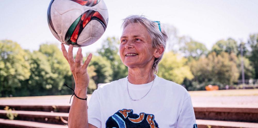 PETRA LANDERS BOCHUMER IKONE DES FRAUENFUSSBALLS
